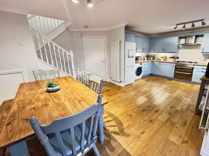 Photo 7- click for photo gallery